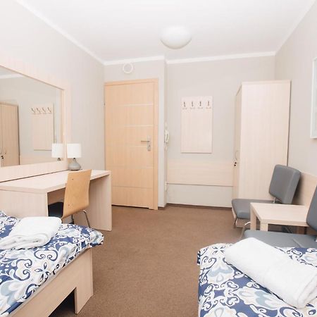 Auberge de jeunesse Strumyk à Cracovie Extérieur photo