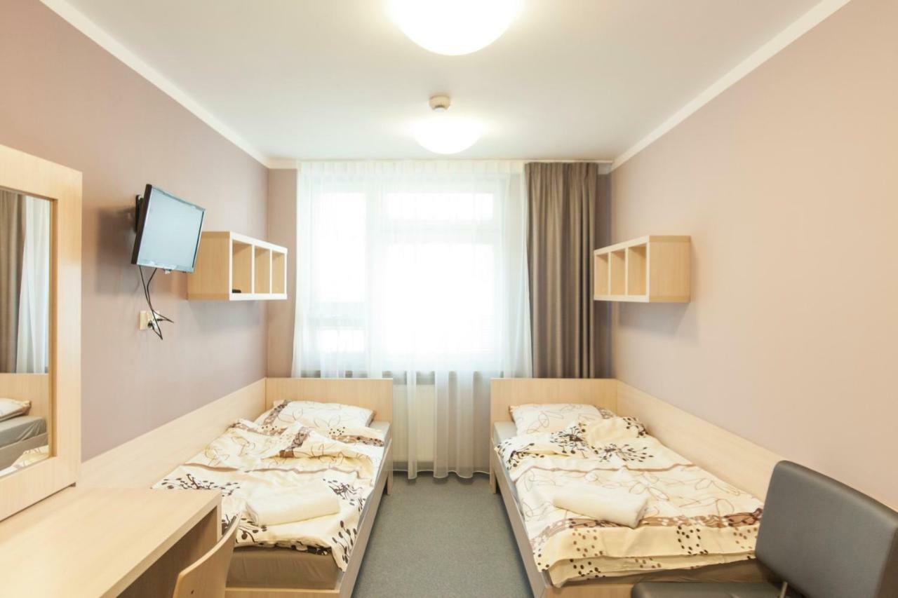 Auberge de jeunesse Strumyk à Cracovie Extérieur photo
