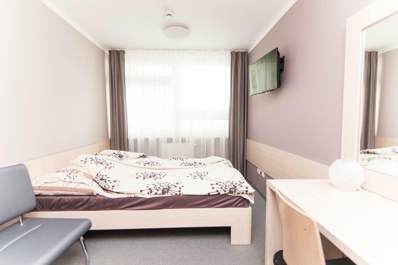 Auberge de jeunesse Strumyk à Cracovie Extérieur photo